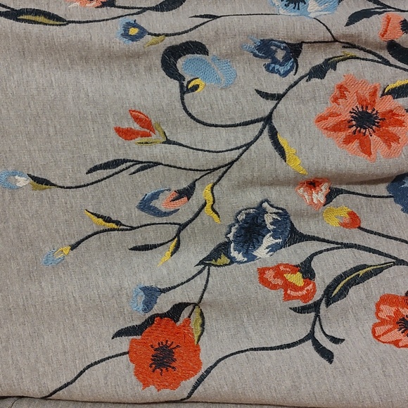 Sundry Gray Floral Embroidered Sweatshirt - Picture 4 of 13